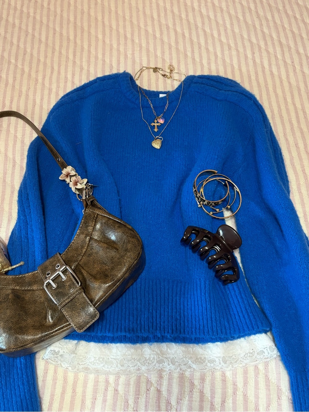 Garage Cozy Soft Vibrant Royal Blue Knit Fuzzy Fall/Winter Sweater